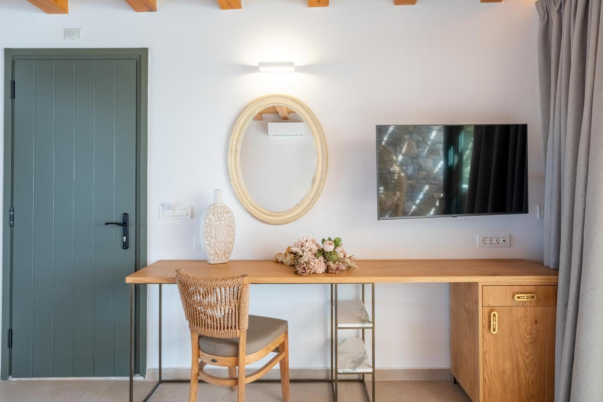 Regency Sunset Suites Mykonos Town エクステリア 写真