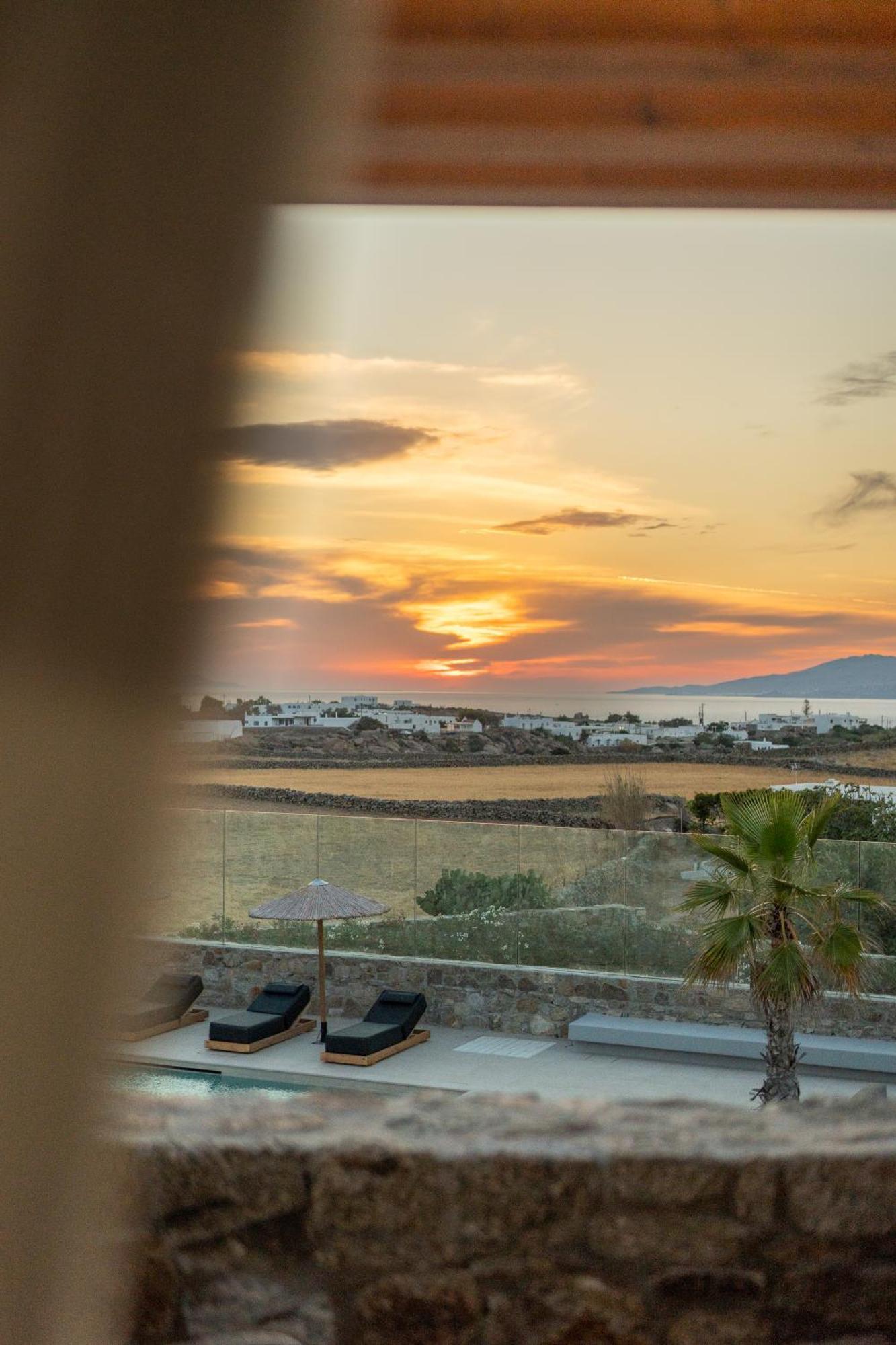 Regency Sunset Suites Mykonos Town エクステリア 写真