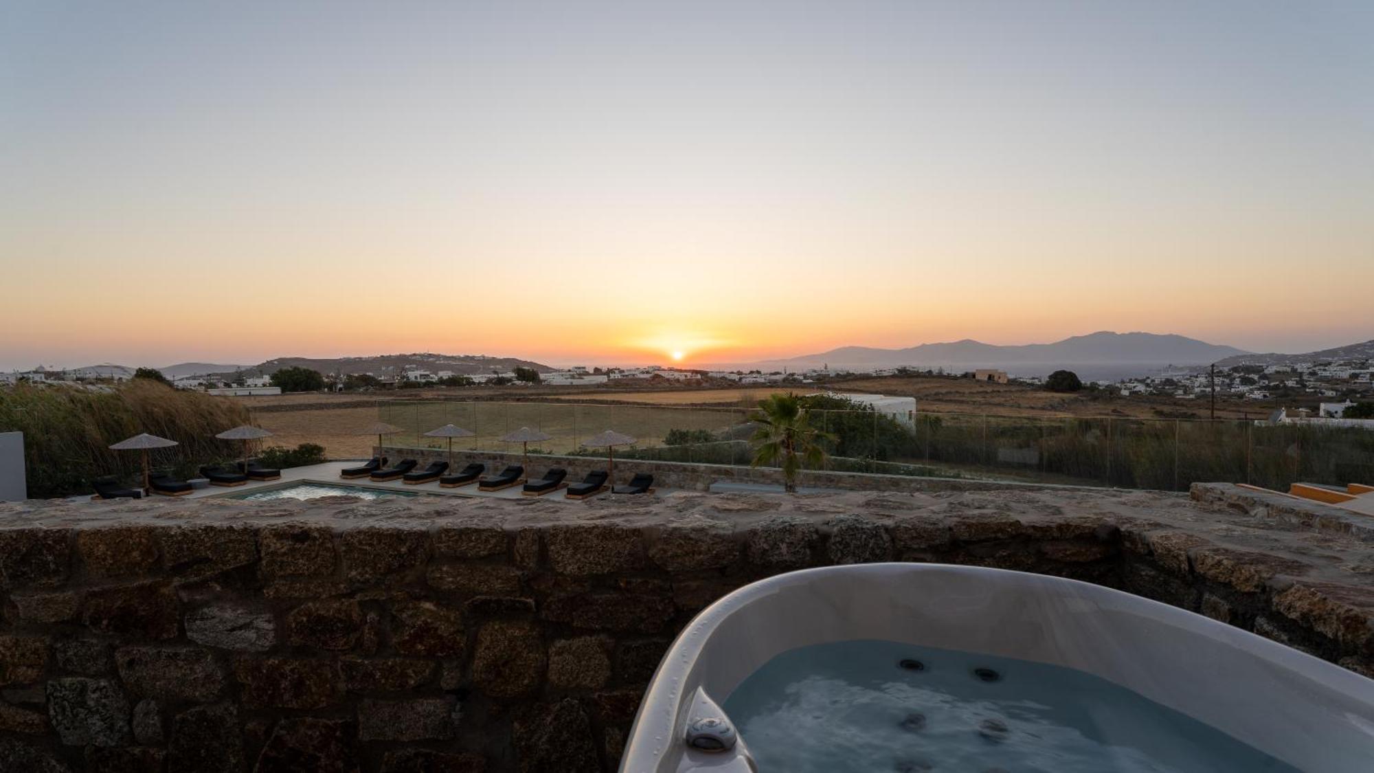Regency Sunset Suites Mykonos Town エクステリア 写真